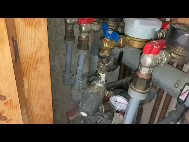 fuga de agua entre contador y llave de paso