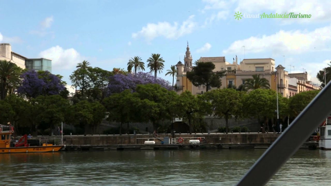 paseo por el rio guadalquivir sevilla