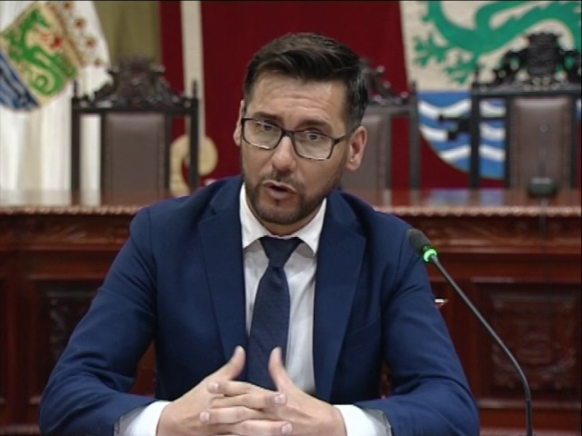 empleo en puerto de la cruz