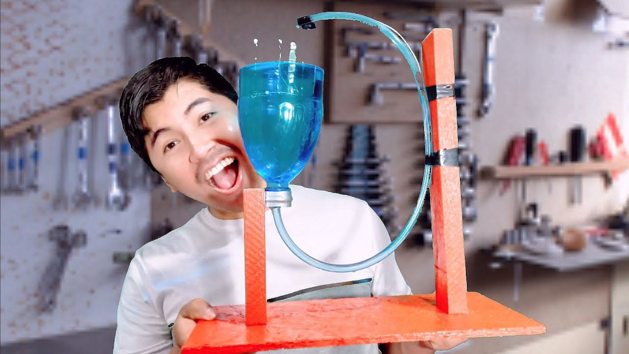 fuentes de agua con botellas