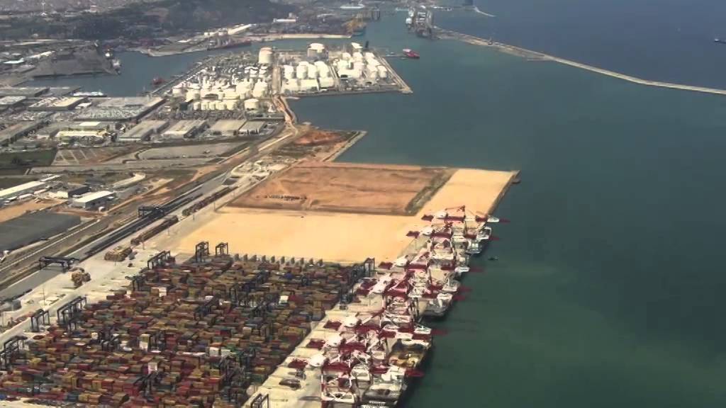 trabajos en el puerto de barcelona